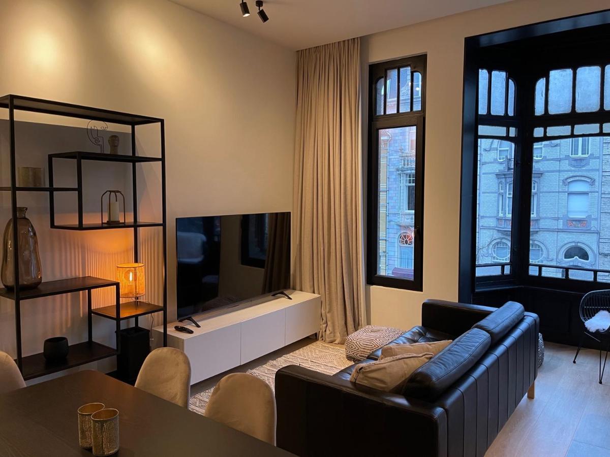 Casa Clementina - 3 Bedroom Apartment In A Art-Nouveau House Gent Exteriör bild